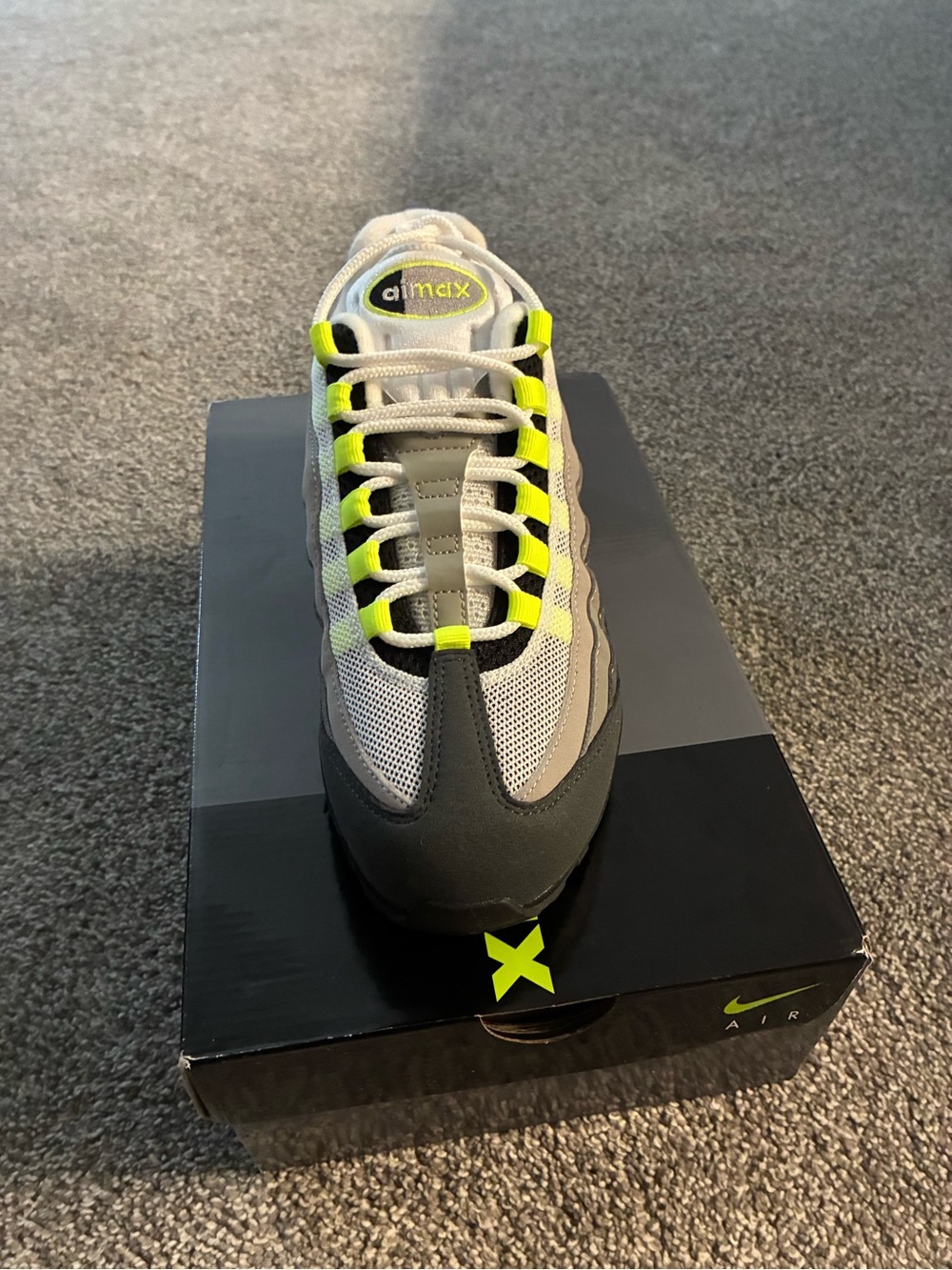Nike Air Max 95 in Grey and Neon Yellow